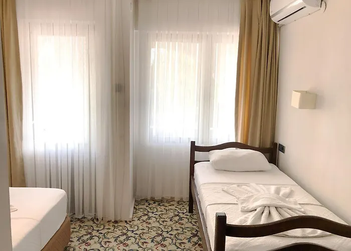 Otel Aksel Butık 2*